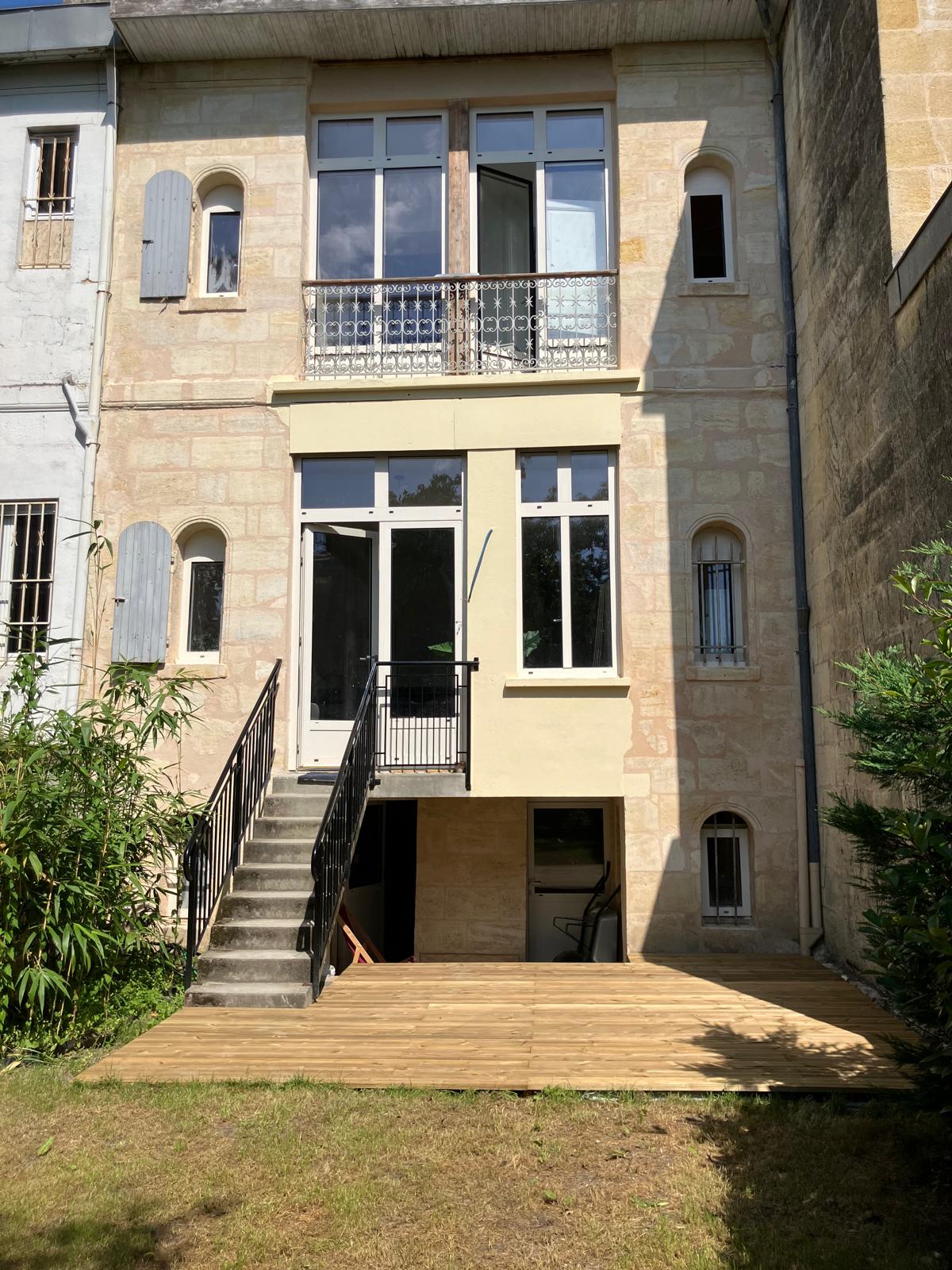 Maison rénovée avec 7 chambres à Bordeaux